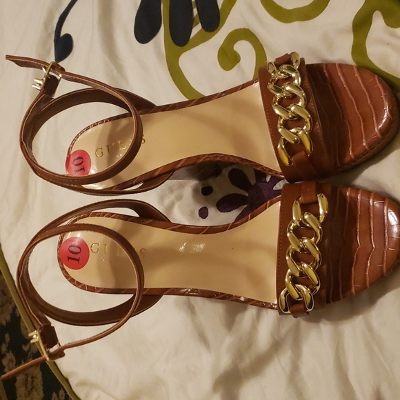 Guess women wedge sandals - Picture 1 of 7